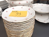 Lot 93 - vintage servies. 44 stuks - afbeelding 2 van  5