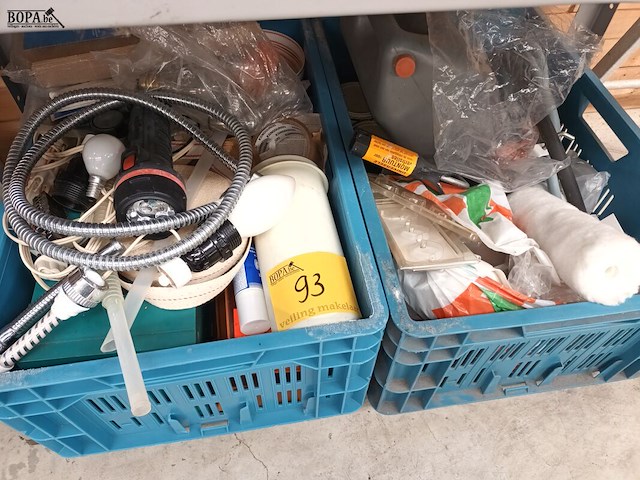 Lot 93 - werkmateriaal - afbeelding 1 van  7