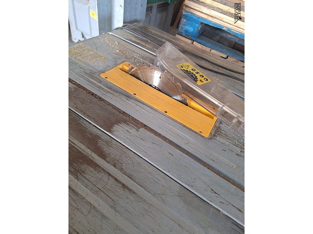 Lot 93 - zaagtafel - afbeelding 3 van  3