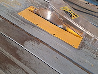 Lot 93 - zaagtafel - afbeelding 3 van  3