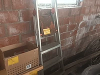 Lot 94 - aluminium trapladder