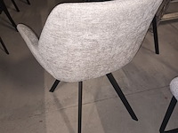 Lot 94 - armstoel - afbeelding 2 van  4