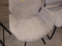 Lot 94 - armstoel - afbeelding 3 van  4