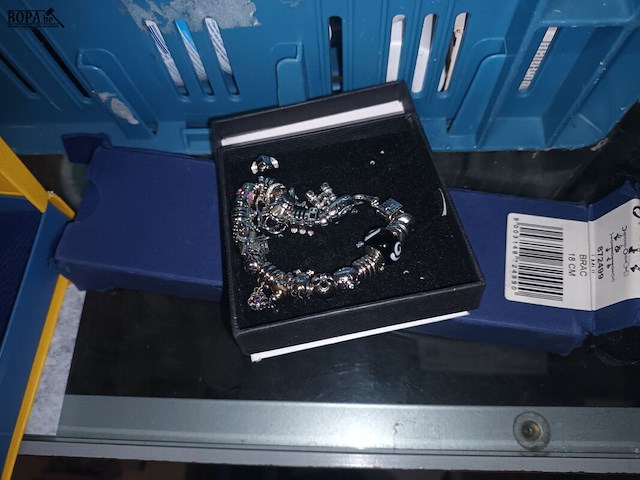 Lot 94 - juwelen en horloges. 14 stuks - afbeelding 6 van  8