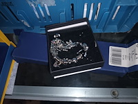 Lot 94 - juwelen en horloges. 14 stuks - afbeelding 6 van  8