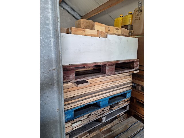 Lot 94 - lot hout - afbeelding 5 van  9