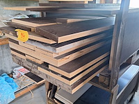 Lot 94 - lot hout - afbeelding 6 van  9