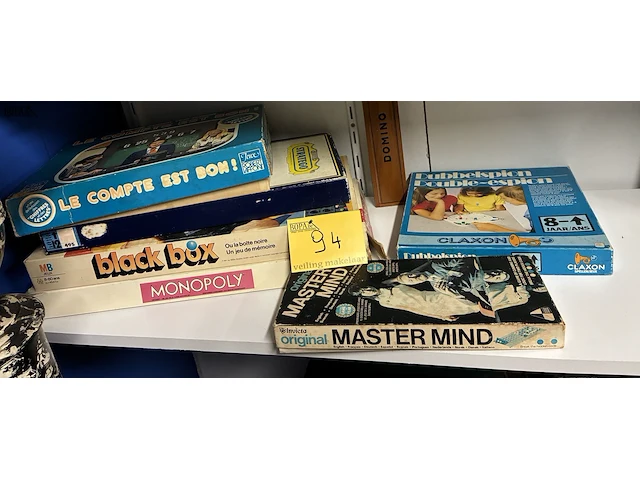 Lot 94 - lot vintage gezelschapsspelen - afbeelding 1 van  8