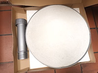 Lot 94 - parasol voet - afbeelding 1 van  3