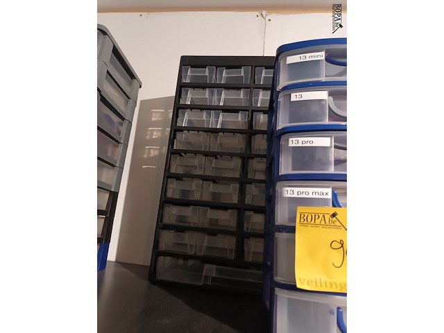 Lot 94 - pvc sorteertorens. 4 stuks - afbeelding 3 van  4