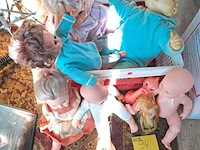 Lot 94 - retro babypoppen - afbeelding 1 van  3