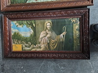 Lot 94 - trio religieuze kaders - afbeelding 2 van  4