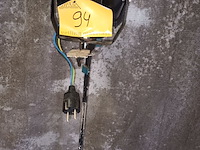 Lot 94 - werflicht op statief - afbeelding 2 van  4