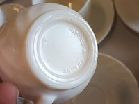 Lot 95 - arcopal koffieservies. 36 stuks - afbeelding 3 van  3