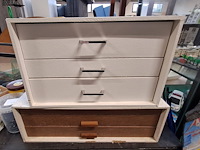 Lot 95 - bestekkoffers 2 stuks - afbeelding 1 van  6