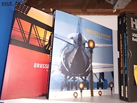 Lot 95 - boeken hls en luchthaven. 3 stuks - afbeelding 3 van  4