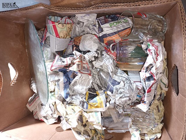 Lot 95 - glazen en bokalen - afbeelding 2 van  5