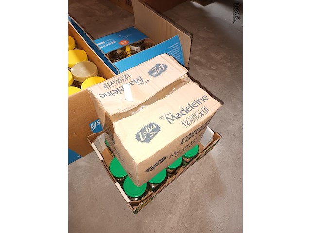 Lot 95 - glazen en bokalen - afbeelding 4 van  5