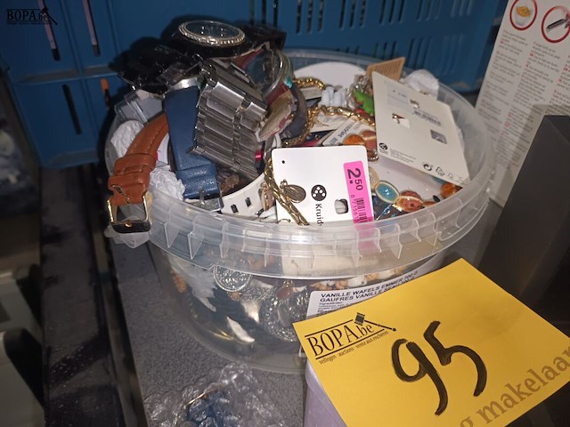 Lot 95 - lot juwelen en horloges - afbeelding 4 van  4