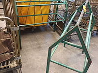 Lot 95 - metalen schragen. 2 stuks - afbeelding 3 van  3
