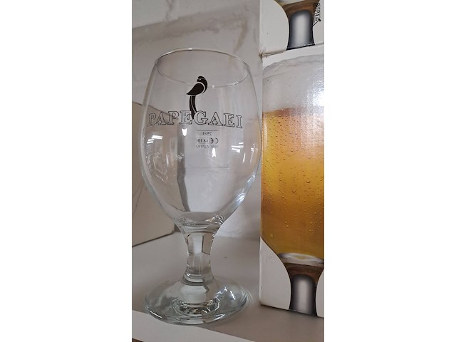 Lot 95 - papegaie glazen 12 stuks - afbeelding 1 van  2