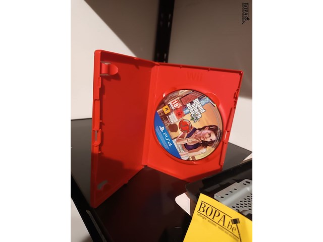 Lot 95 - playstation 5 met gta spel - afbeelding 6 van  6