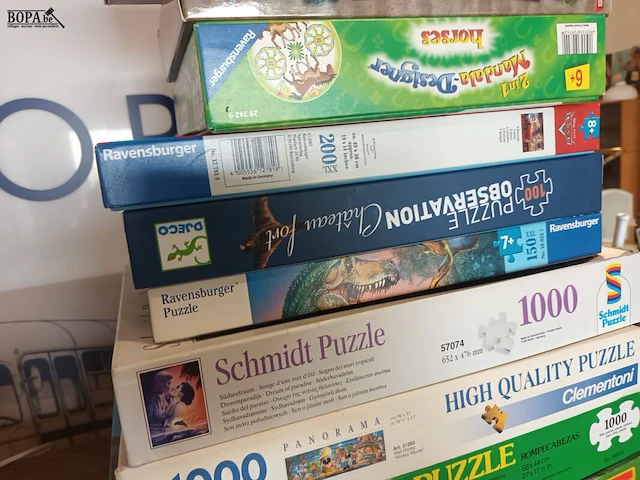 Lot 95 - puzzels. 11 stuks - afbeelding 3 van  4