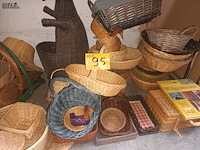 Lot 95 - rieten mandjes. 49 stuks - afbeelding 2 van  4
