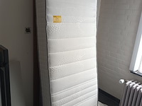 Lot 95 - showroom matras - afbeelding 1 van  2