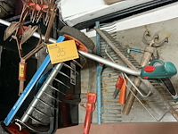 Lot 95 - tuingereedschap allerlei oa gardena, wolf - 9 stuks - afbeelding 1 van  3