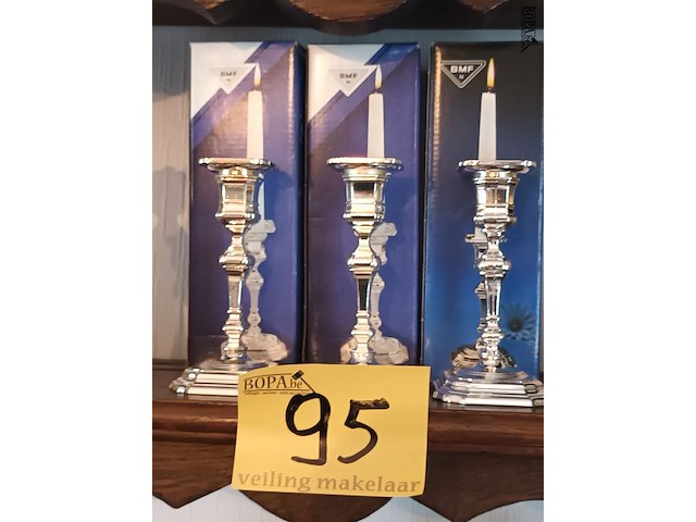 Lot 95 - verzilverde kandelaars bmf - afbeelding 1 van  4