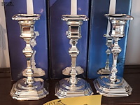 Lot 95 - verzilverde kandelaars bmf - afbeelding 4 van  4