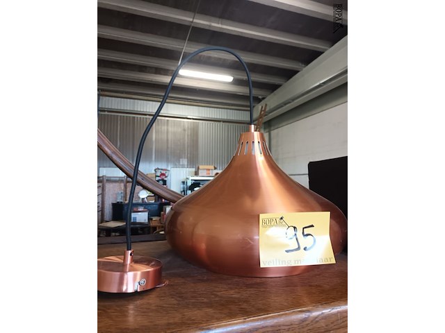 Lot 95 - vintage koperkleurige hanglamp - afbeelding 1 van  2