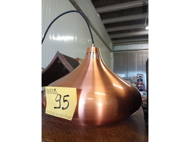 Lot 95 - vintage koperkleurige hanglamp - afbeelding 2 van  2