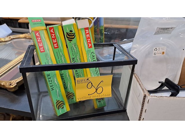 Lot 96 - groot lot aquarium materiaal - afbeelding 5 van  15