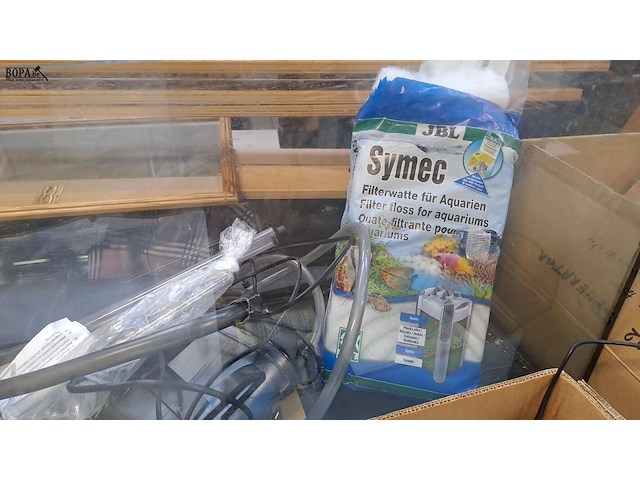 Lot 96 - groot lot aquarium materiaal - afbeelding 7 van  15