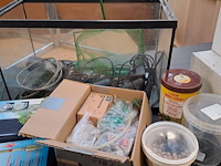 Lot 96 - groot lot aquarium materiaal - afbeelding 8 van  15