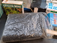 Lot 96 - groot lot aquarium materiaal - afbeelding 12 van  15