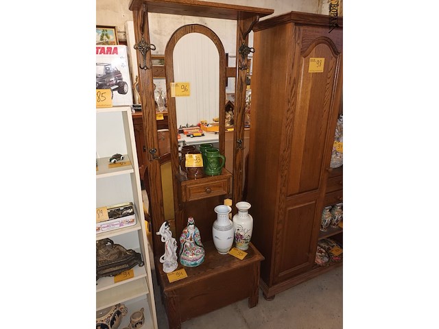 Lot 96 - hal meubel/kapstok - afbeelding 1 van  4