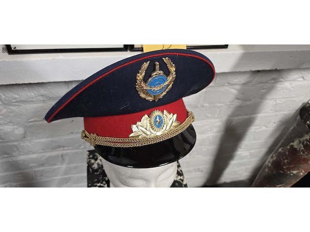 Lot 96 - kazachstan 1 kepie (zonder hoofd) - afbeelding 2 van  3