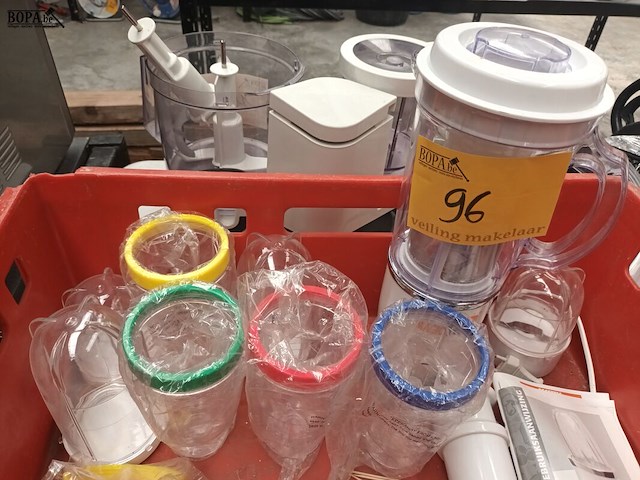 Lot 96 - magic10 foodprocessor - afbeelding 2 van  4