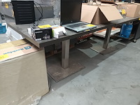 Lot 96 - rechthoekige tafel. 2 stuks - afbeelding 1 van  3