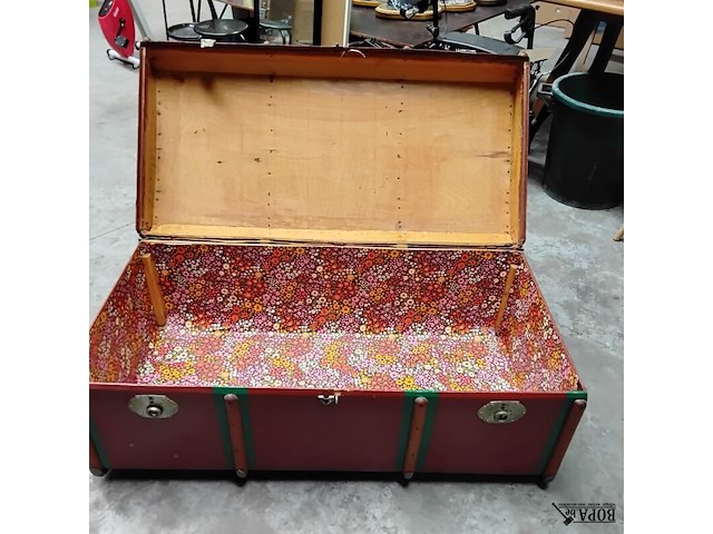 Lot 96 - vintage hutkoffer - afbeelding 2 van  5