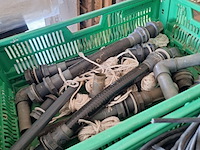 Lot 96 - werkmateriaal. 7 bakken - afbeelding 2 van  7