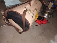 Lot 97 - dierenbenodigdheden - afbeelding 2 van  3