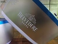 Lot 97 - flessenkoeler voor belvedère vodka. 2 stuks - afbeelding 4 van  4