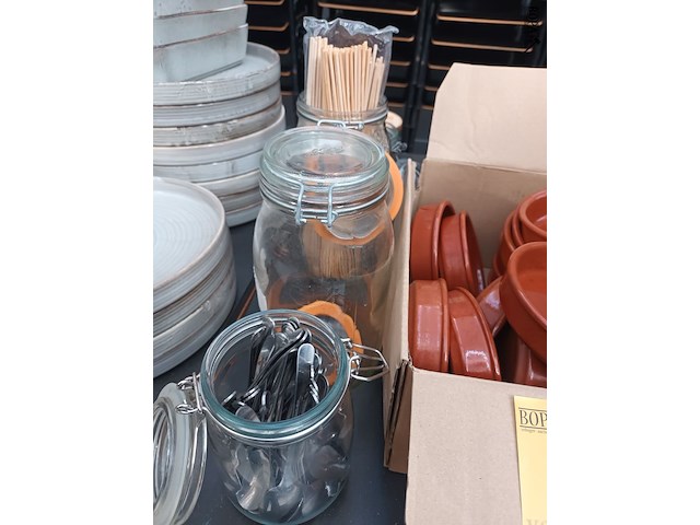 Lot 97 - keukengerei - afbeelding 2 van  4