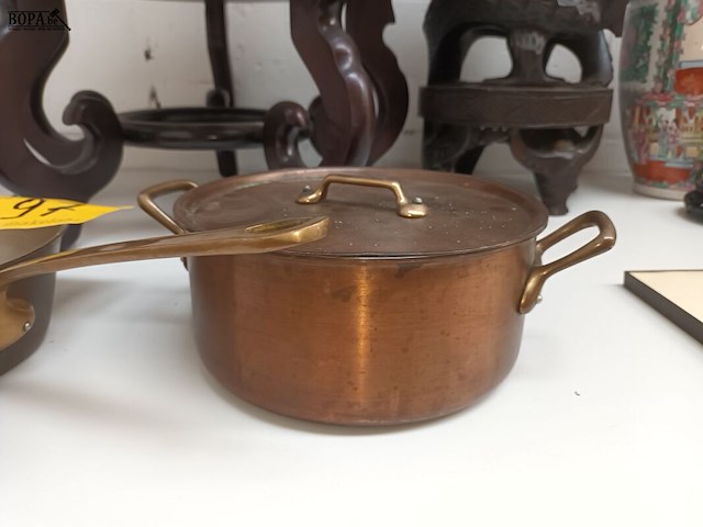 Lot 97 - koperen steelpan en kookpot - afbeelding 4 van  4