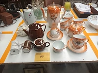 Lot 97 - lot divers servies