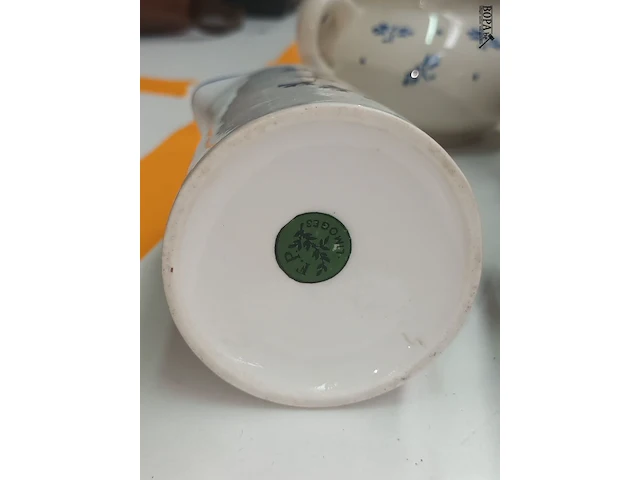 Lot 97 - lot divers servies - afbeelding 5 van  8